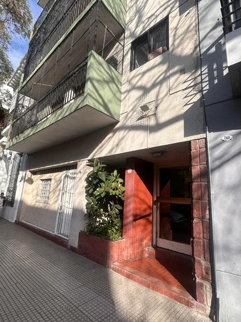 2 ambientes con balcón — foto 1